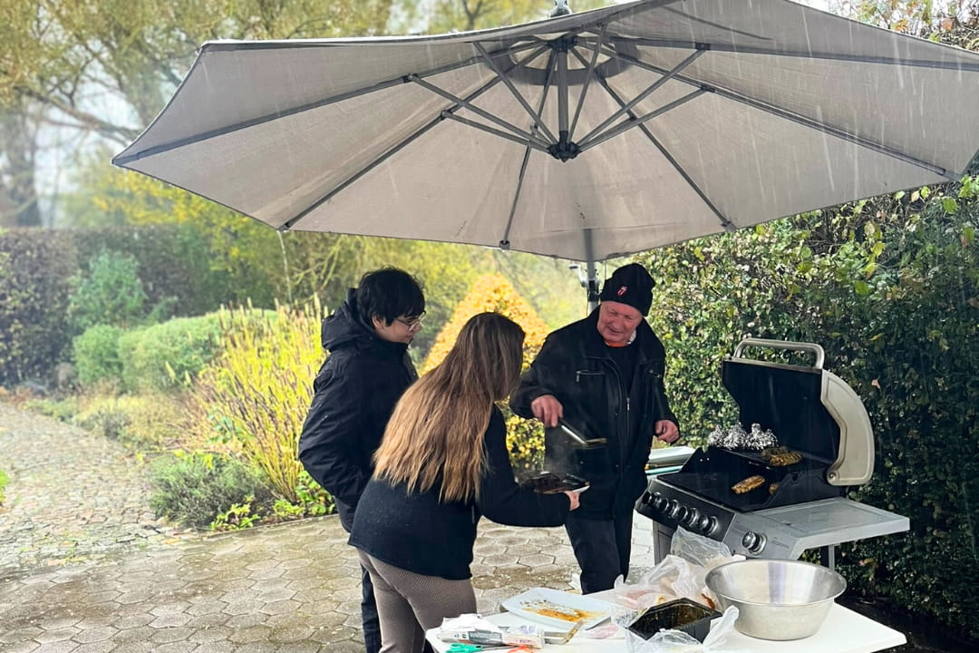 Wir grillen auch im Regen